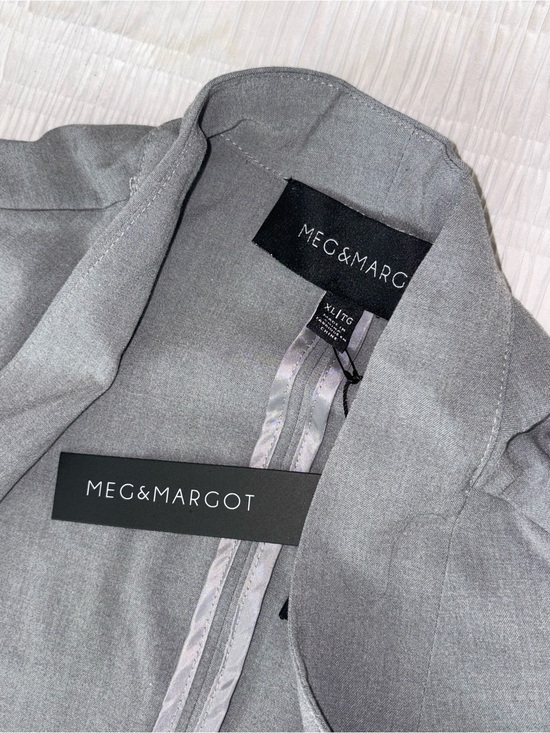 Jackets & Blazers - MEG & MARGOT Light Gray Blazer